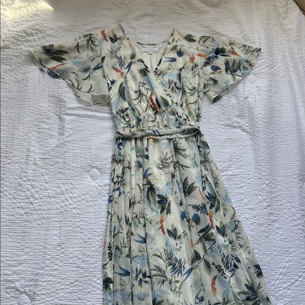 Ivy City Co Tropical Print Maxi Dress